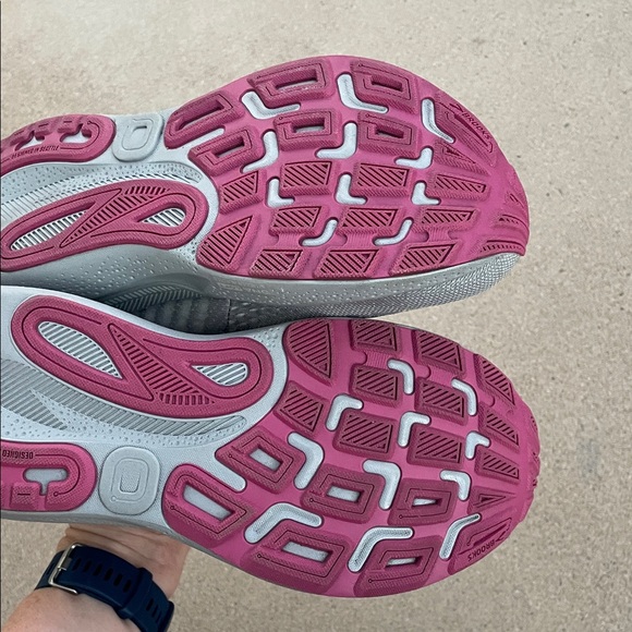 Brooks Women's Adrenaline GTS 24 Stability Shoes - size 8 - Picture 8 of 9